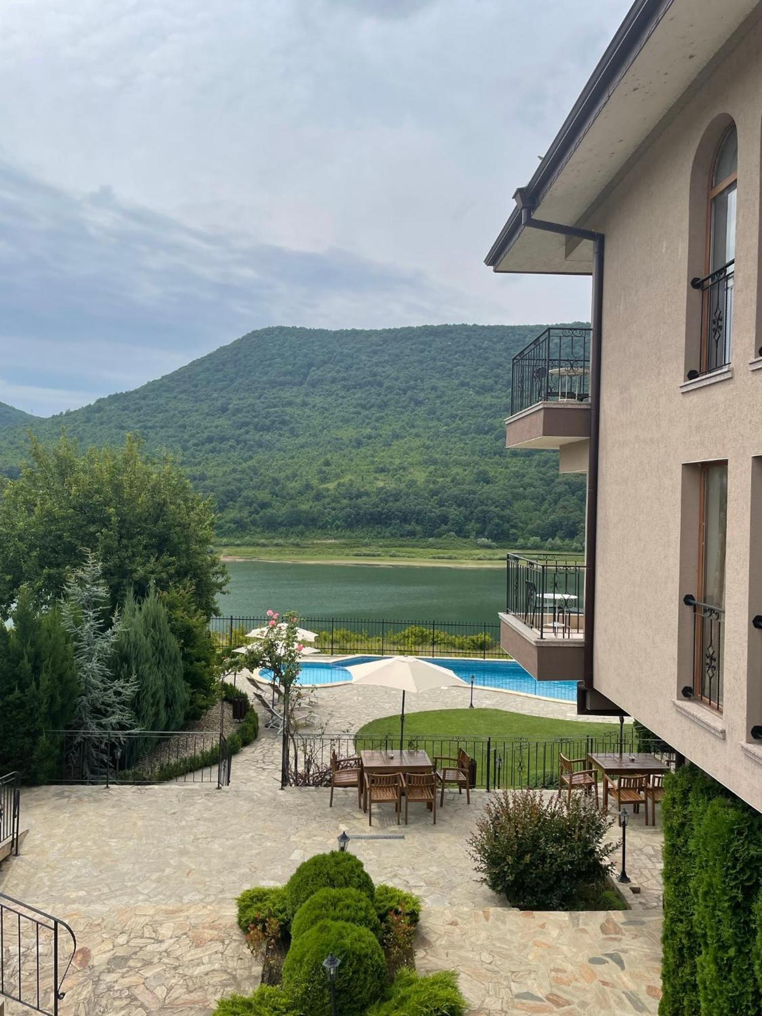 Eco House Kitana Hotell Asparukhovo  Exteriör bild