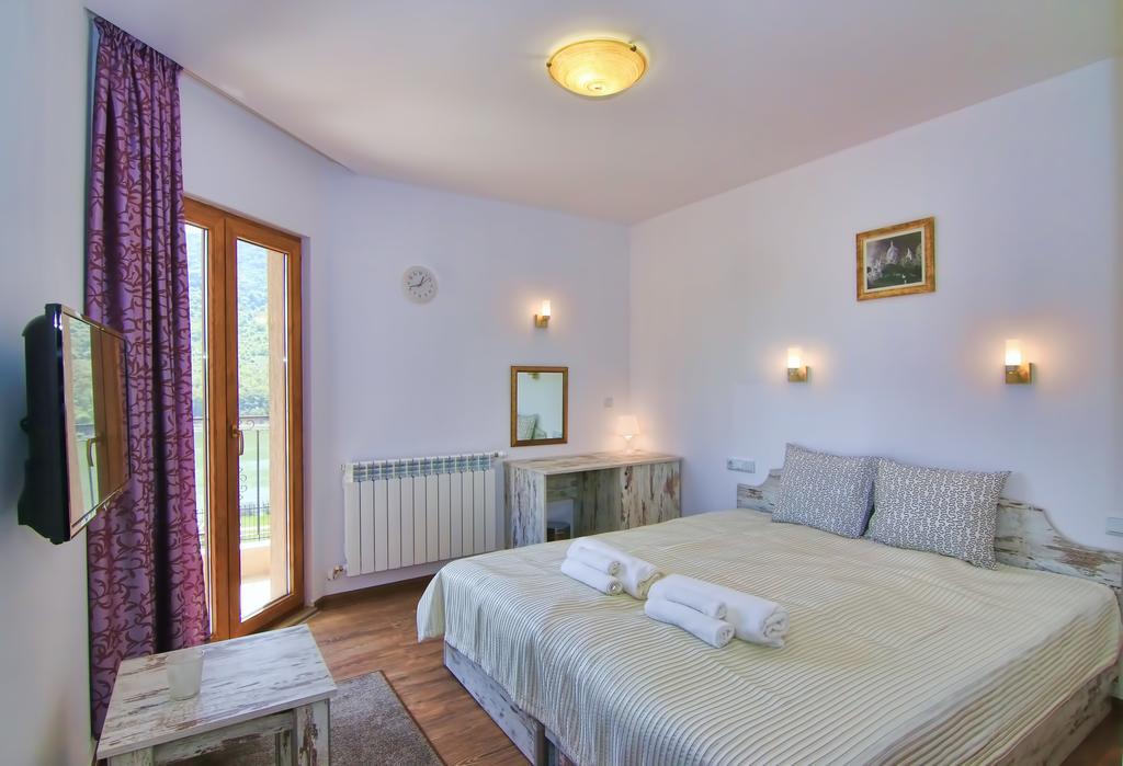 Eco House Kitana Hotell Asparukhovo  Exteriör bild